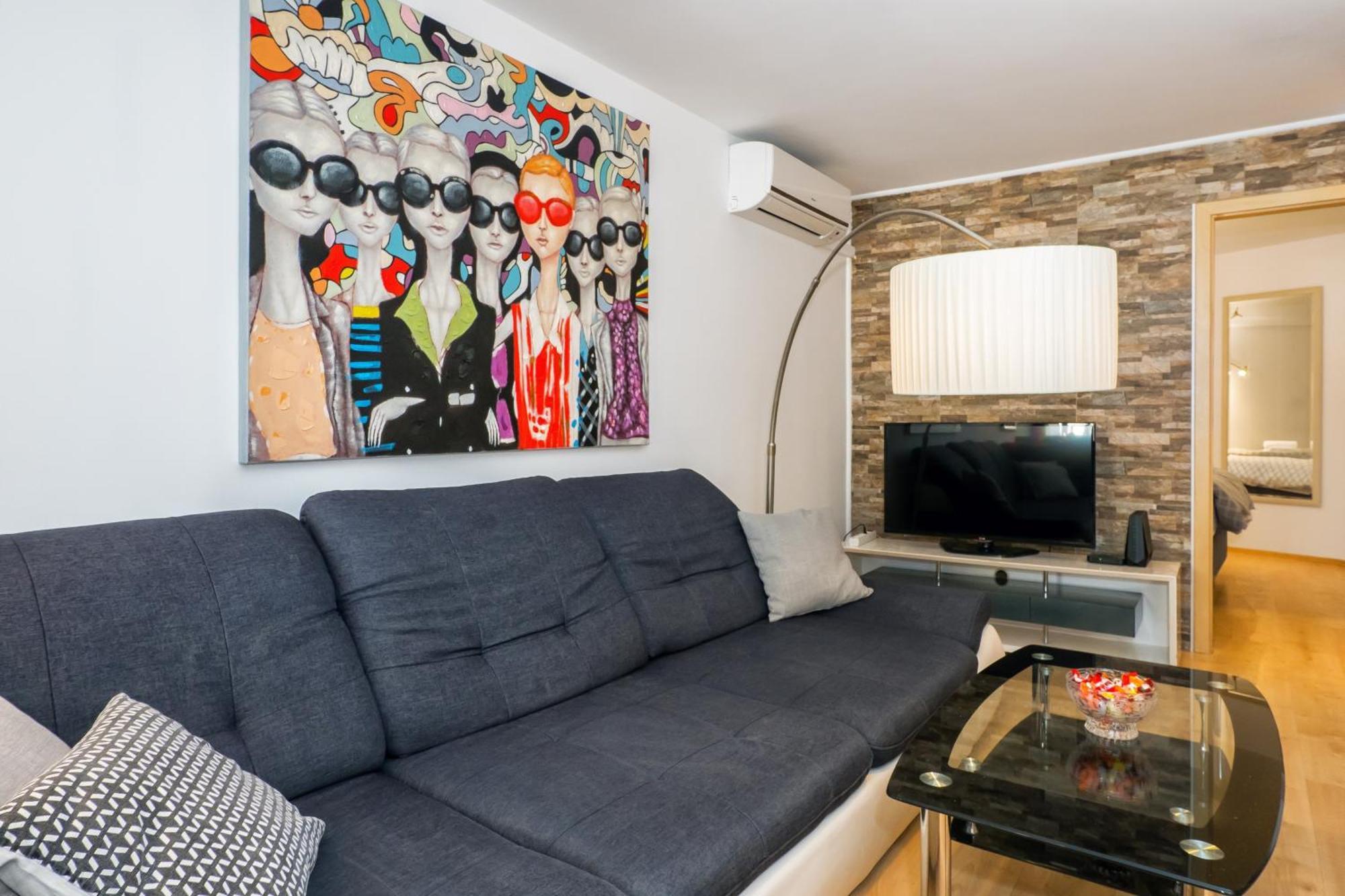 Relaxing 2Bd Apartment, Ground Floor - Walk To Old Town Split Exterior foto