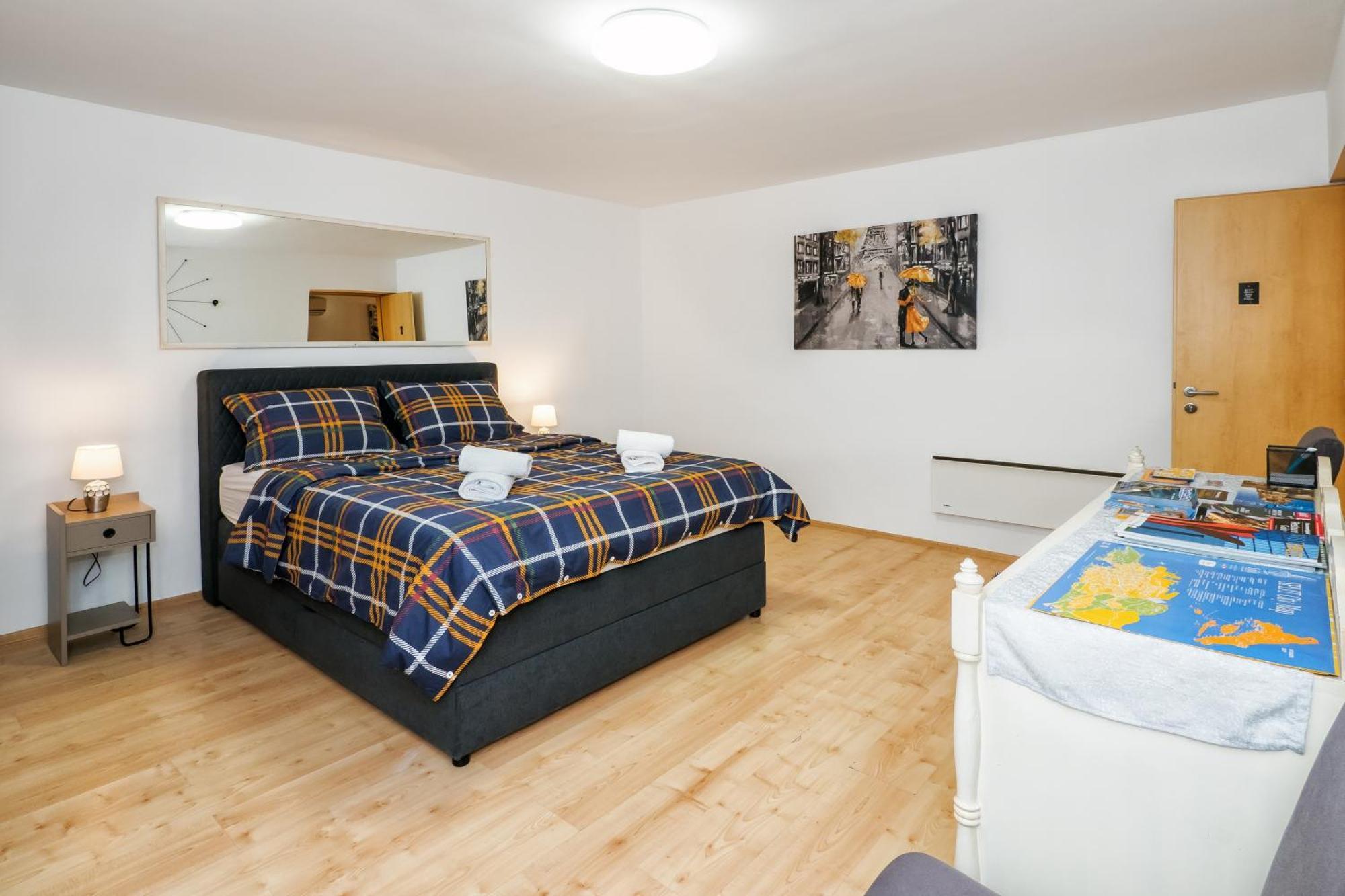 Relaxing 2Bd Apartment, Ground Floor - Walk To Old Town Split Exterior foto